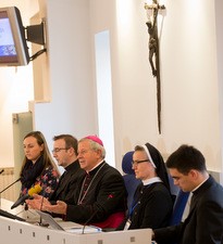 Prvo zasjedanje Sinode - Konferencija za novinare